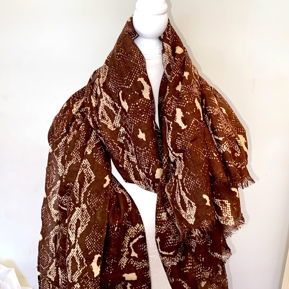 NWT J McLaughlin Maja wool brown and cream python snake print oversized scarf